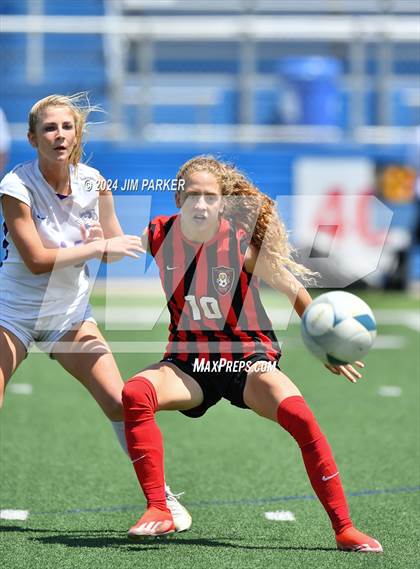 Thumbnail 3 in Salado vs. Boerne (UIL 4A Soccer Semifinal) photogallery.