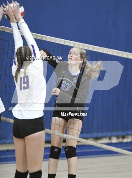 Thumbnail 1 in Carlsbad vs. Fountain Valley (Dave Mohs Tournament) photogallery.