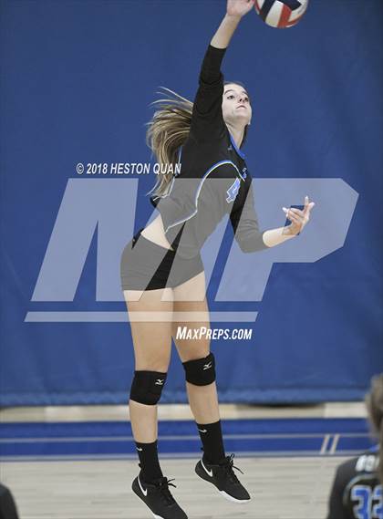 Thumbnail 3 in Carlsbad vs. Fountain Valley (Dave Mohs Tournament) photogallery.