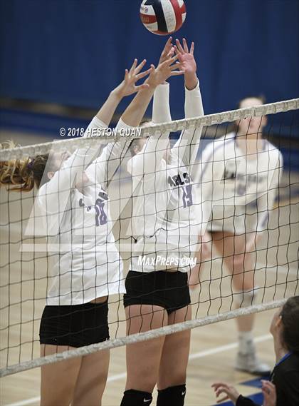 Thumbnail 1 in Carlsbad vs. Fountain Valley (Dave Mohs Tournament) photogallery.