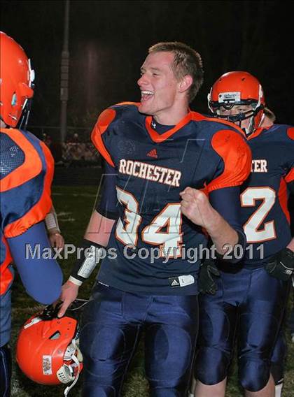 Thumbnail 2 in Metamora vs. Rochester (IHSA Class 4A Semifinal) photogallery.