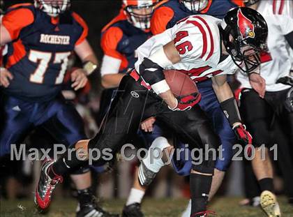 Thumbnail 3 in Metamora vs. Rochester (IHSA Class 4A Semifinal) photogallery.