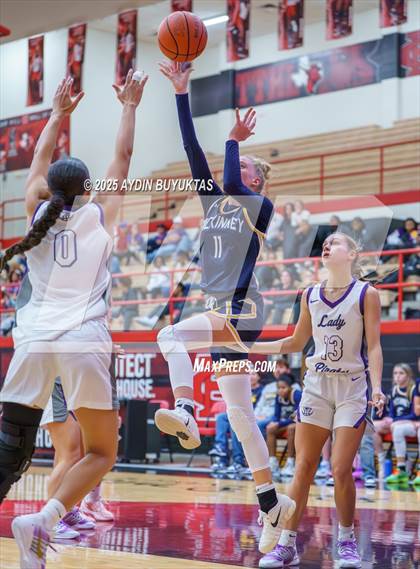 Thumbnail 1 in McKinney @ Granbury photogallery.