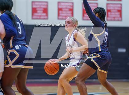 Thumbnail 1 in McKinney @ Granbury photogallery.