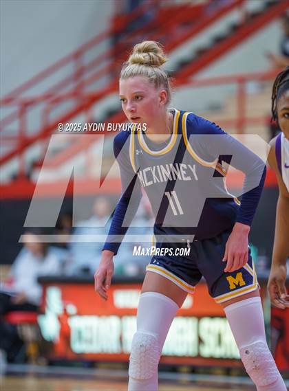 Thumbnail 1 in McKinney @ Granbury photogallery.