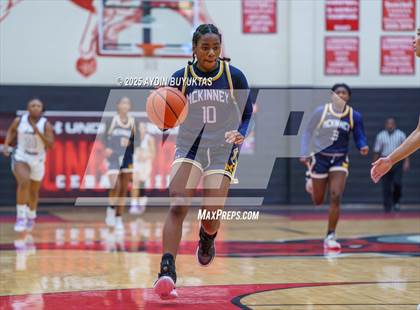 Thumbnail 1 in McKinney @ Granbury photogallery.