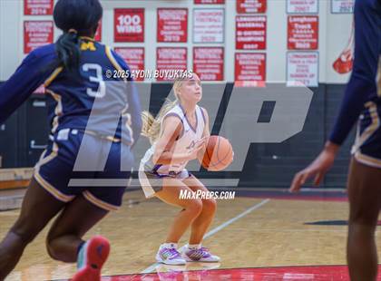 Thumbnail 1 in McKinney @ Granbury photogallery.