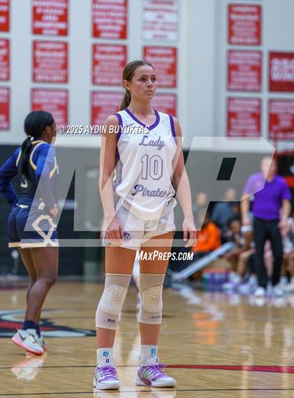 Thumbnail 1 in McKinney @ Granbury photogallery.