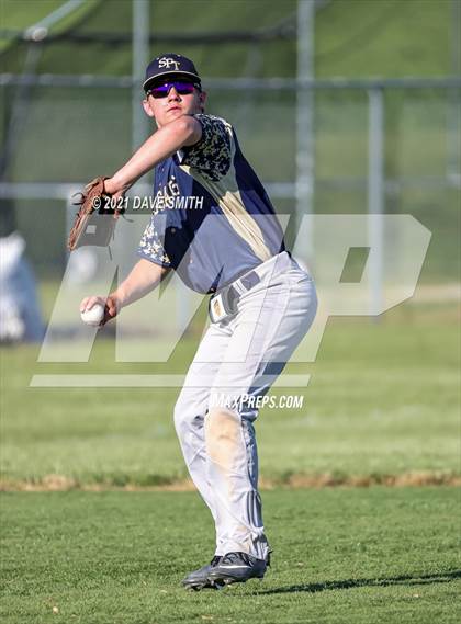 Thumbnail 3 in Sumner-Fredericksburg @ Wapsie Valley photogallery.