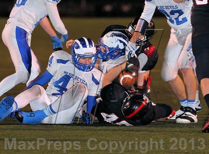 Thumbnail 3 in Sharpsville vs Lakeview (PIAA District 10 Class A Final) photogallery.