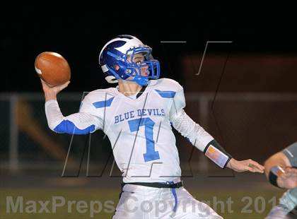 Thumbnail 1 in Sharpsville vs Lakeview (PIAA District 10 Class A Final) photogallery.