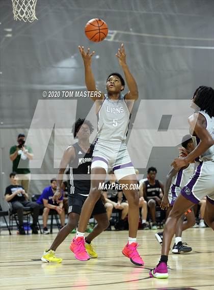 Thumbnail 3 in Moravian Prep vs Winston-Salem Christian photogallery.