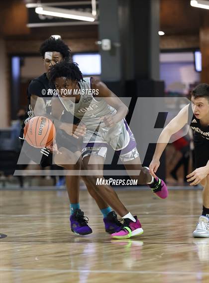 Thumbnail 3 in Moravian Prep vs Winston-Salem Christian photogallery.
