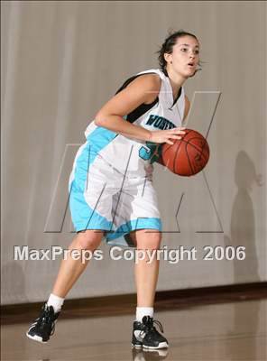 Thumbnail 2 in Aliso Niguel vs. University Irvine (Ocean View Christmas Classic) photogallery.