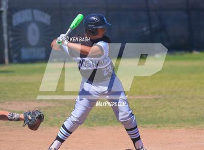 Thumbnail 3 in Salesian vs. Camarillo photogallery.