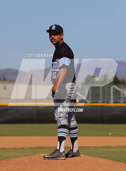 Thumbnail 3 in Salesian vs. Camarillo photogallery.