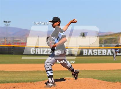 Thumbnail 2 in Salesian vs. Camarillo photogallery.