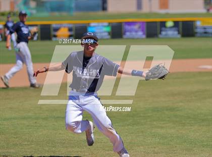Thumbnail 3 in Salesian vs. Camarillo photogallery.