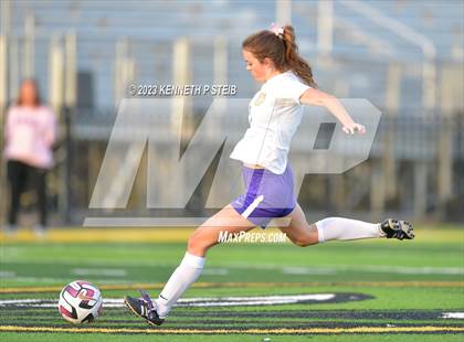 Thumbnail 2 in St. Amant vs. Byrd (Division I Regional Playoff) photogallery.