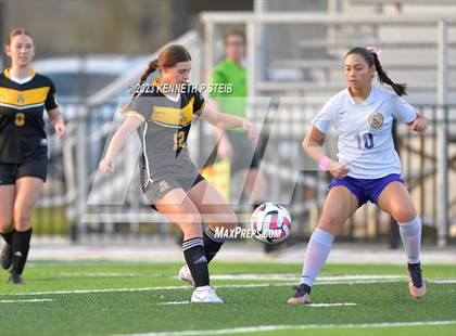 Thumbnail 1 in St. Amant vs. Byrd (Division I Regional Playoff) photogallery.