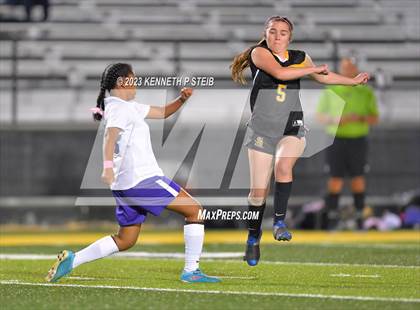 Thumbnail 2 in St. Amant vs. Byrd (Division I Regional Playoff) photogallery.