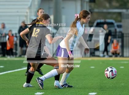 Thumbnail 1 in St. Amant vs. Byrd (Division I Regional Playoff) photogallery.