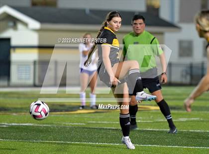 Thumbnail 1 in St. Amant vs. Byrd (Division I Regional Playoff) photogallery.