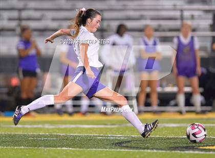 Thumbnail 3 in St. Amant vs. Byrd (Division I Regional Playoff) photogallery.