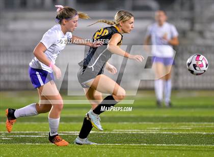 Thumbnail 2 in St. Amant vs. Byrd (Division I Regional Playoff) photogallery.