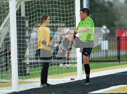Thumbnail 1 in St. Amant vs. Byrd (Division I Regional Playoff) photogallery.