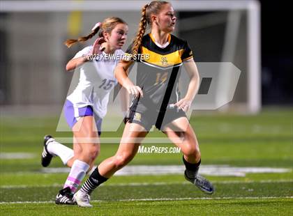 Thumbnail 2 in St. Amant vs. Byrd (Division I Regional Playoff) photogallery.