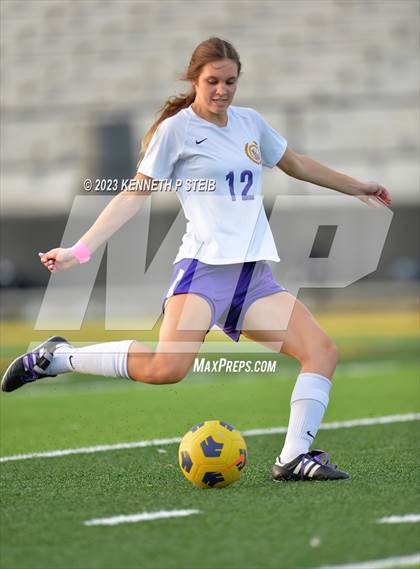 Thumbnail 3 in St. Amant vs. Byrd (Division I Regional Playoff) photogallery.
