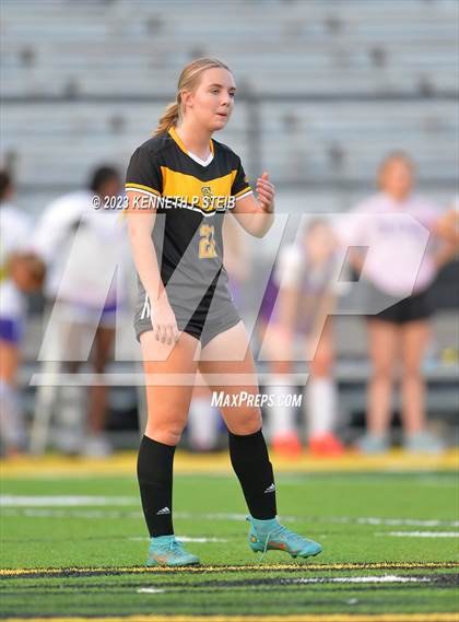 Thumbnail 3 in St. Amant vs. Byrd (Division I Regional Playoff) photogallery.