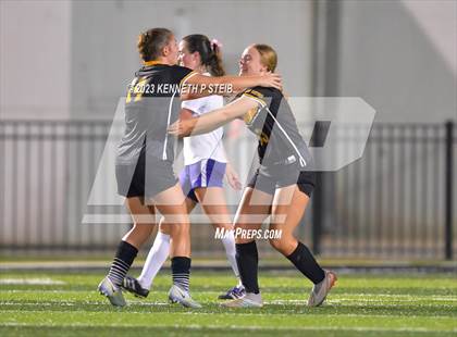 Thumbnail 1 in St. Amant vs. Byrd (Division I Regional Playoff) photogallery.