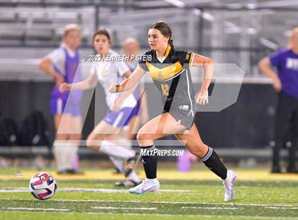 Thumbnail 2 in St. Amant vs. Byrd (Division I Regional Playoff) photogallery.