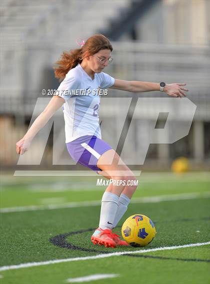 Thumbnail 1 in St. Amant vs. Byrd (Division I Regional Playoff) photogallery.