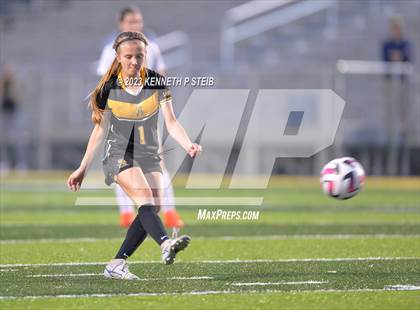 Thumbnail 3 in St. Amant vs. Byrd (Division I Regional Playoff) photogallery.