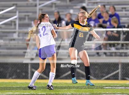 Thumbnail 3 in St. Amant vs. Byrd (Division I Regional Playoff) photogallery.