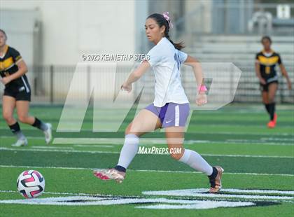 Thumbnail 1 in St. Amant vs. Byrd (Division I Regional Playoff) photogallery.