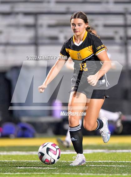 Thumbnail 3 in St. Amant vs. Byrd (Division I Regional Playoff) photogallery.