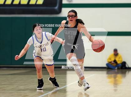 Thumbnail 2 in Canton vs. Brownsboro (Playoff for District 1st & 2nd) photogallery.