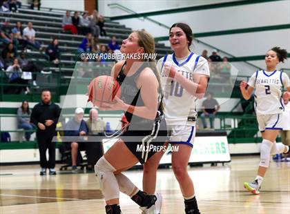 Thumbnail 2 in Canton vs. Brownsboro (Playoff for District 1st & 2nd) photogallery.