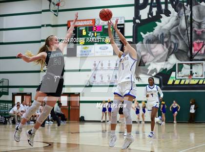 Thumbnail 2 in Canton vs. Brownsboro (Playoff for District 1st & 2nd) photogallery.