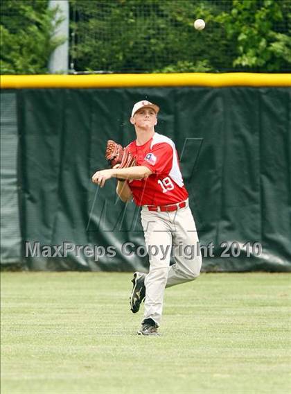 Thumbnail 2 in Belton vs Lake Highlands (Texas 3A Region ll Playoffs) photogallery.