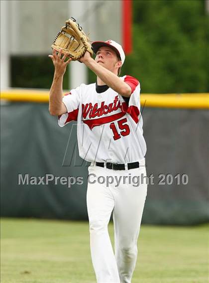 Thumbnail 2 in Belton vs Lake Highlands (Texas 3A Region ll Playoffs) photogallery.
