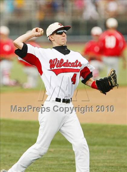Thumbnail 3 in Belton vs Lake Highlands (Texas 3A Region ll Playoffs) photogallery.