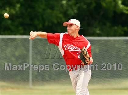 Thumbnail 3 in Belton vs Lake Highlands (Texas 3A Region ll Playoffs) photogallery.