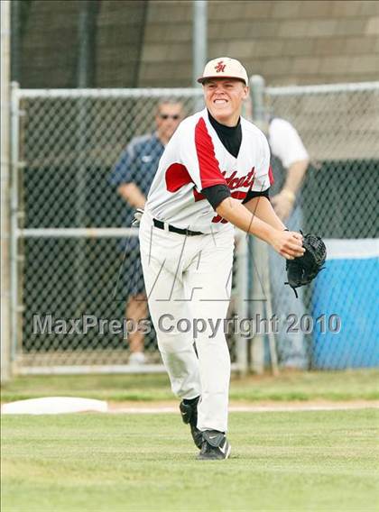 Thumbnail 1 in Belton vs Lake Highlands (Texas 3A Region ll Playoffs) photogallery.