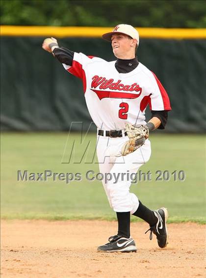 Thumbnail 2 in Belton vs Lake Highlands (Texas 3A Region ll Playoffs) photogallery.