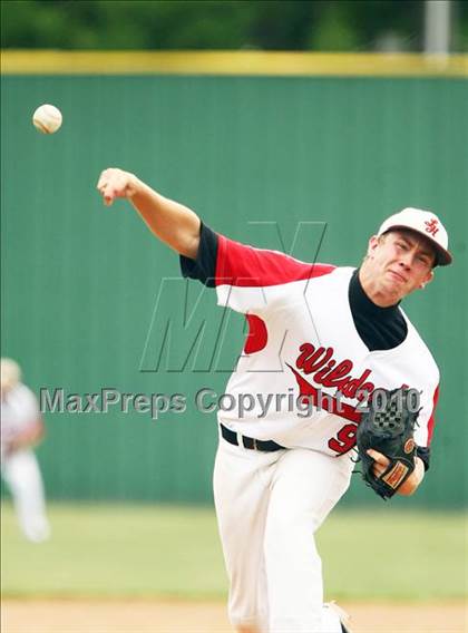Thumbnail 1 in Belton vs Lake Highlands (Texas 3A Region ll Playoffs) photogallery.